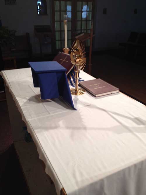 altar.jpg